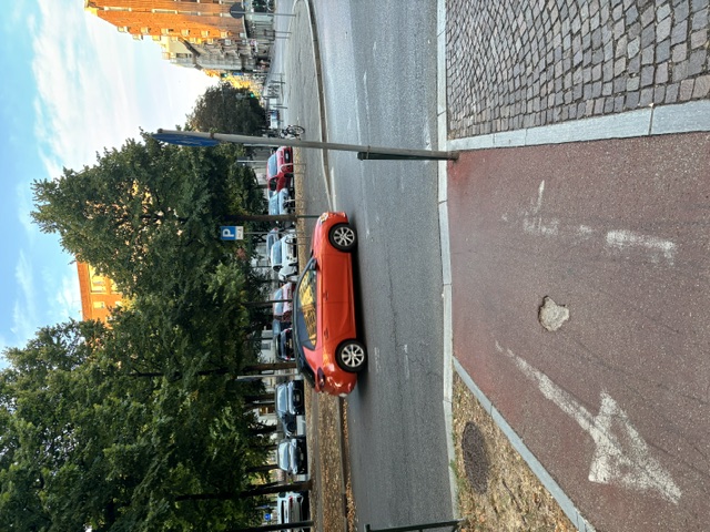 Foto della segnalazione: strisce sbiadite in Corso Adriatico, quartiere Santa Rita a Torino.